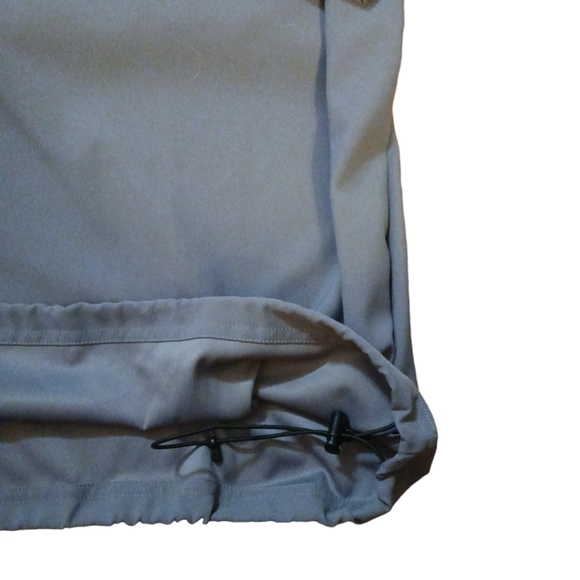 Under Armour All Season Gear.  Loose Fit.  Mens. Size Large. - Picture 4 of 10